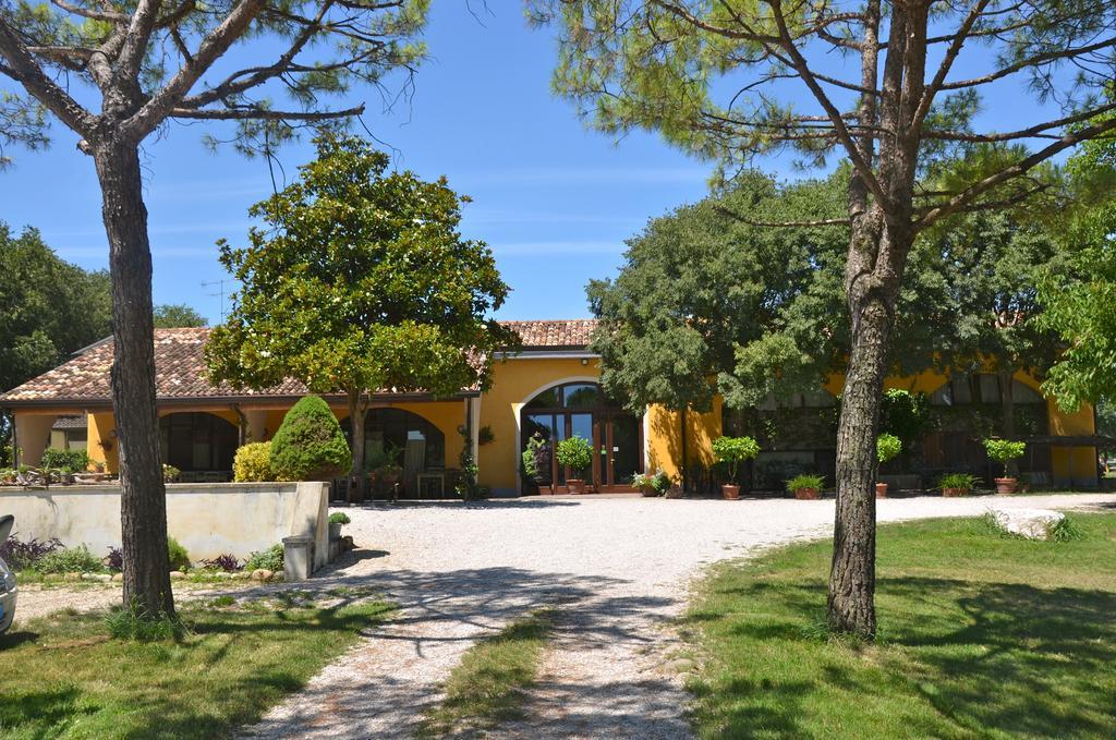 Agriturismo La Montina Ponti sul Mincio Exterior foto